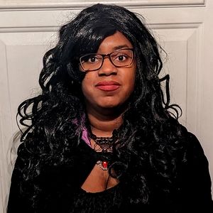 Meet your Posher, Lakeisha